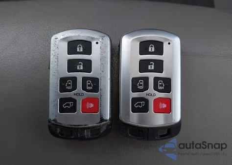 2019 Toyota Sienna Xle 8 Passenger из США, поврежденный, VIN 5TDYZ3DC2KS003304